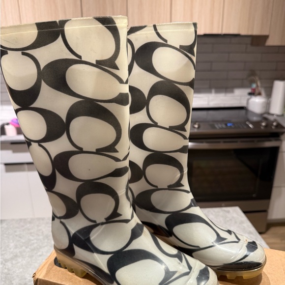 Coach rain boots - Picture 1 of 8